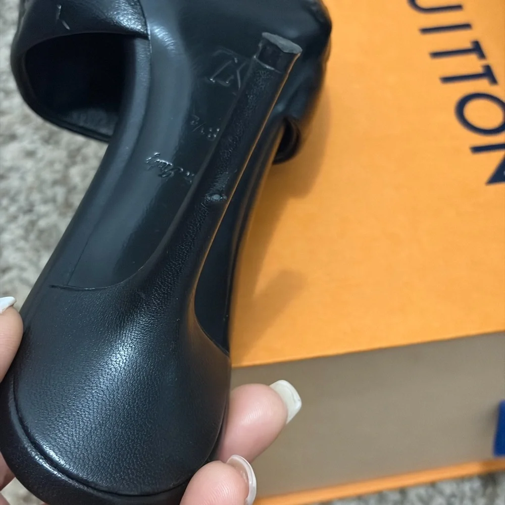 Louis Vuitton Black Embossed Heels - Picture 5 of 6
